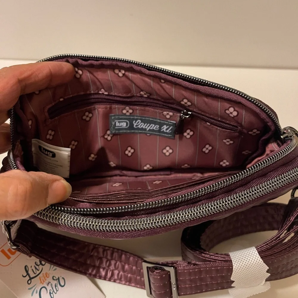 Lug Quilted RFID Convertible
Crossbody. Coupe 2. New Can attached to your belt - Picture 9 of 16